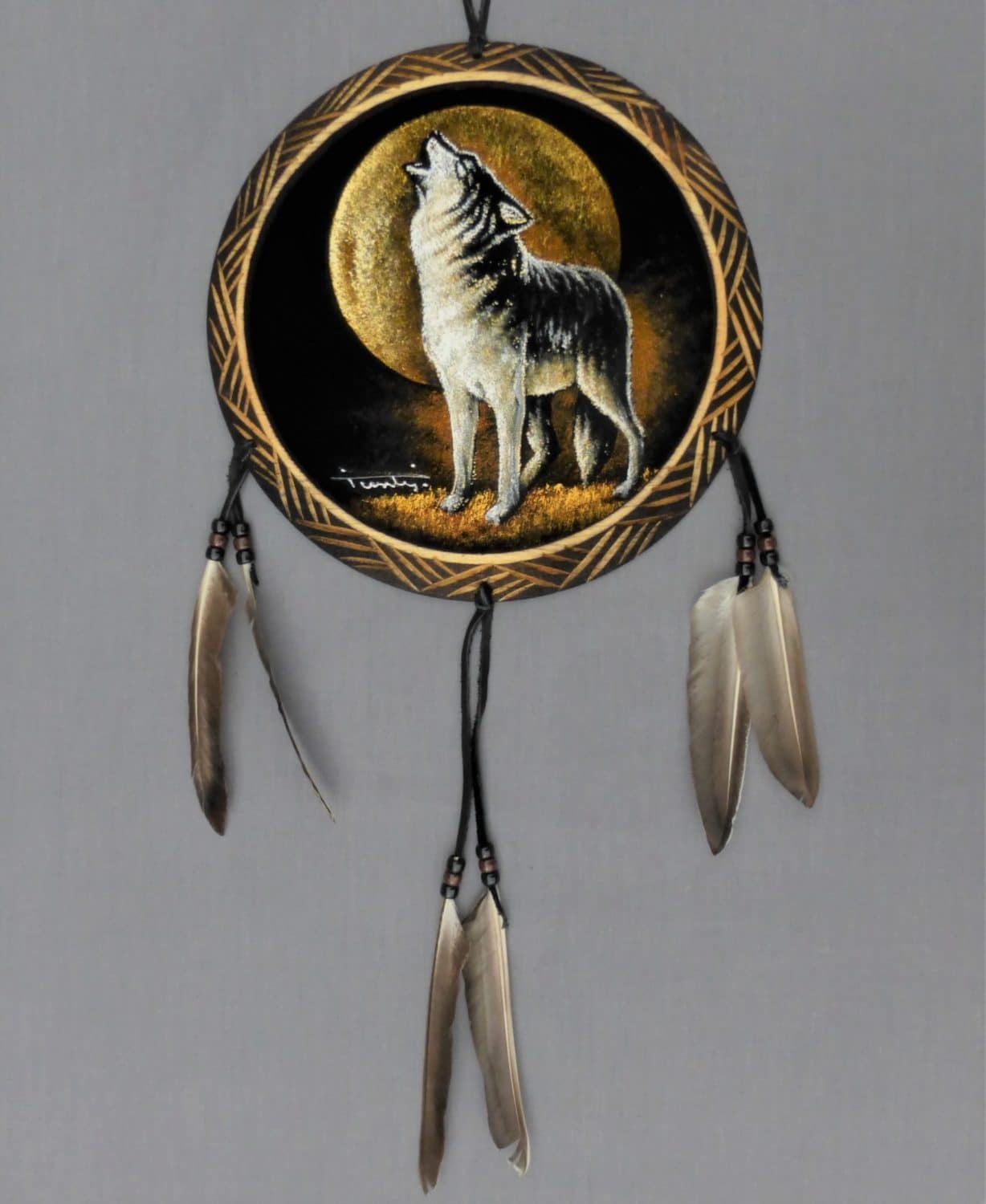 10-inch Howling Wolf wood and velvet shield